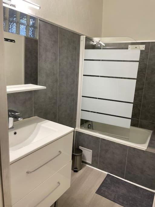 Appartement Cosy Au Coeur De L'Ecusson Montpellier Luaran gambar
